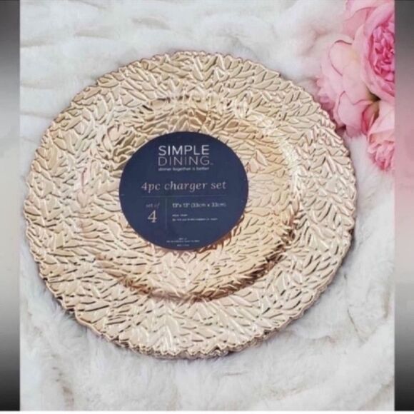 New Simple Dining 4 pc Gold Charger set - Picture 11 of 11
